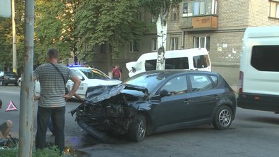 ДТП з маршруткою в Запоріжжі: поліція відкрила провадження стосовно водія легковика