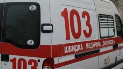 "Дуже важкий стан". Підлітка з Сумщини, якого вдарило струмом, транспортують до Києва