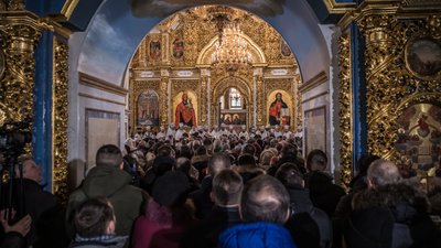 У Лаврі відбулось перше богослужіння ПЦУ У Лаврі відбулось перше богослужіння ПЦУ