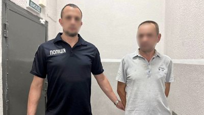 На Закарпатті затримали чоловіка за підозрою у незаконному збуті боєприпасів На Закарпатті затримали чоловіка за підозрою у незаконному збуті боєприпасів