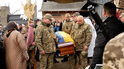 "Його шукали всі, хто міг". У громаді на Буковині попрощалися з оборонцем з "Азовсталі" Олексієм Карлійчуком "Його шукали всі, хто міг". У громаді на Буковині попрощалися з оборонцем з "Азовсталі" Олексієм Карлійчуком