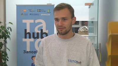 У Запоріжжі започаткували проєкт, який навчає чоловіків, як бути татусями У Запоріжжі започаткували проєкт, який навчає чоловіків, як бути татусями