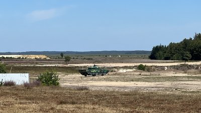 В Німеччину привезли тренувальні мішені для армії у вигляді російських танків В Німеччину привезли тренувальні мішені для армії у вигляді російських танків
