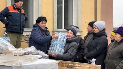 Наше постраждале село. Жителі Шевченкового, що на Миколаївщині, отримали гуманітарну допомогу