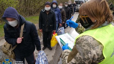 У звільнених з полону бойовиків не знайшли COVID-19