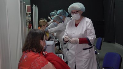 В Одесі у трьох Центрах масової вакцинації щепили понад 1 тисячу 300 людей
