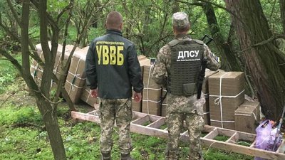 На Буковині вилучили контрабанду на пів мільйона гривень, нікого не затримали