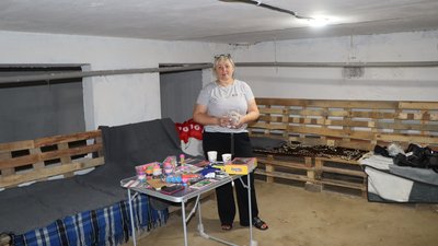 В Охтирці на Сумщині переоблаштували під укриття підвал багатоповерхівки