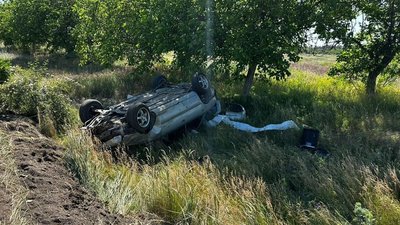 Під час аварії на Миколаївщині травмувалися троє людей Під час аварії на Миколаївщині травмувалися троє людей
