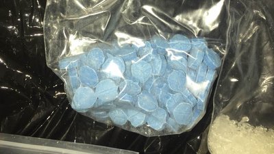 Наркотиків майже на мільйон: у Херсоні затримали наркоторгівця