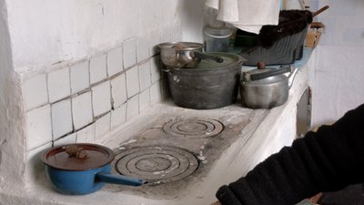 На Черкащині переселенцям роздають буржуйки На Черкащині переселенцям роздають буржуйки