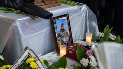 У Тернополі попрощалися із загиблим військовослужбовцем Віталієм Невінським