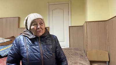 У П'ятихатках дев'ятий місяць люди живуть у шкільному підвалі: їхні будинки без опалення У П'ятихатках дев'ятий місяць люди живуть у шкільному підвалі: їхні будинки без опалення