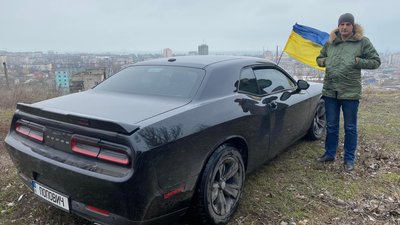 Запальна жінка: Анастасія з Бердянська, яка підпалила російський БТР і викорбована на монеті — інтерв'ю Запальна жінка: Анастасія з Бердянська, яка підпалила російський БТР і викорбована на монеті — інтерв'ю