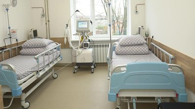 Кількість хворих зростає: у Чернігові заповнені 40% ліжок для лікування людей з коронавірусом