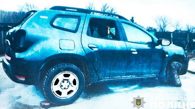 Розстріляний росіянами "Дастер". Чернігівщина, березень 2022 рік Розстріляний росіянами "Дастер". Чернігівщина, березень 2022 рік