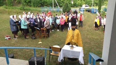 Служба перед зачиненими дверима: перехід до ПЦУ на Хмельниччині Служба перед зачиненими дверима: перехід до ПЦУ на Хмельниччині