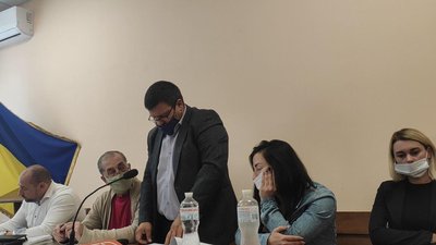 Справа Стерненка: обвинувачення заявило про залучення батьків загиблого, суд відхилив заяву Справа Стерненка: обвинувачення заявило про залучення батьків загиблого, суд відхилив заяву