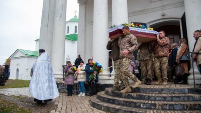 На Чернігівщині попрощалися з двома загиблими бійцями