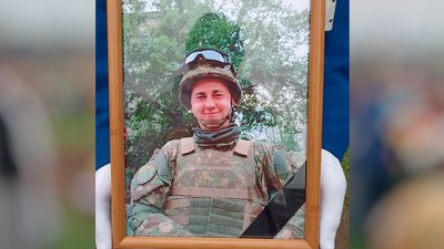 На Чернігівщині попрощалися з п'ятьма захисниками На Чернігівщині попрощалися з п'ятьма захисниками