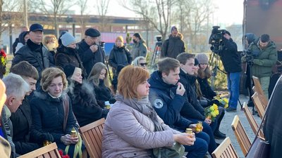 У Києві вшанували пам'ять жертв катастрофи літака МАУ у Тегерані У Києві вшанували пам'ять жертв катастрофи літака МАУ у Тегерані