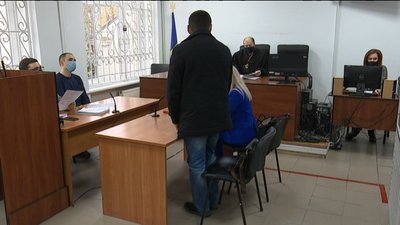 "Намагався підкупити працівника ТВК". Кандидата в депутати на Сумщині відправили під домашній арешт