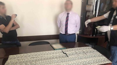 Ексголові РДА з Хмельниччини суд першої інстанції присудив 9 років в’язниці за хабар
