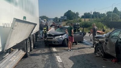 Аварія на автодорозі "Київ-Чоп" неподалік села Соснівка