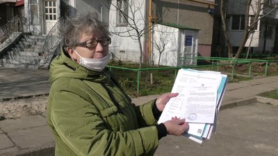 Мешканці одного з будинків у Херсоні не згодні, щоб кафе приєдналось до їх каналізації: які причини Мешканці одного з будинків у Херсоні не згодні, щоб кафе приєдналось до їх каналізації: які причини