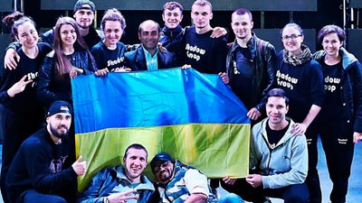 Колектив чернігівського театру тіней на гастролях Колектив чернігівського театру тіней на гастролях