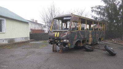 На Волині "музейний" автобус, який розмалювали невідомі, зберігатиме підприємець На Волині "музейний" автобус, який розмалювали невідомі, зберігатиме підприємець