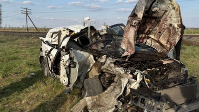 ДТП, потяг, авто, травми, Франківщина, Лісна Тарновиця
