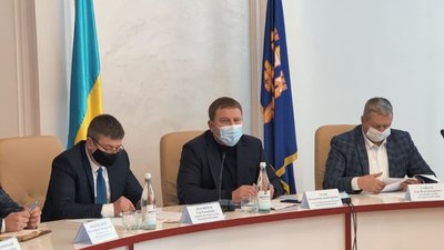 На Тернопільщині з 21 жовтня діятимуть нові карантинні обмеження На Тернопільщині з 21 жовтня діятимуть нові карантинні обмеження