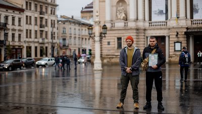 "Хвилина вдячності": у Львові вшанували пам'ять загиблих на війні