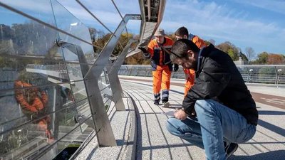 Скляний міст у Києві незабаром повністю відновлять — Кличко Скляний міст у Києві незабаром повністю відновлять — Кличко