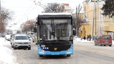 У Вінниці на маршрути виїхали ще два тролейбуси "VinLine"