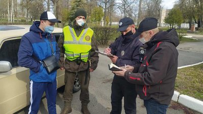 У п'яти містах Житомирщини поліція проводить додаткове патрулювання У п'яти містах Житомирщини поліція проводить додаткове патрулювання