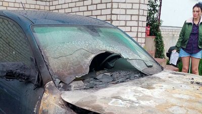 Вночі у Харкові горіли два легковики: вогонь з Mazda перекинувся на Daewoo Lanos