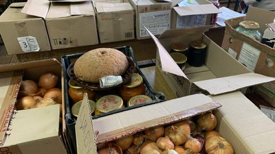 Тернопільські волонтери везуть військовим мотоцикл та три тонни допомоги Тернопільські волонтери везуть військовим мотоцикл та три тонни допомоги