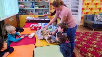 У кропивницькому Центрі реабілітації для дітей з інвалідністю діти вчаться сортувати сміття