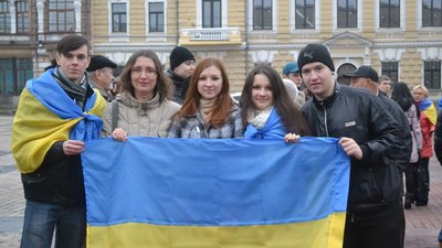 "Ми не хотіли іти в Росію". Історія двох студенток, які організували Майдан в Кропивницькому "Ми не хотіли іти в Росію". Історія двох студенток, які організували Майдан в Кропивницькому
