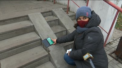 "Водії давали жилетки, щоб було видно". Сумчани з інвалідністю показали, як пересуваються Троїцькою "Водії давали жилетки, щоб було видно". Сумчани з інвалідністю показали, як пересуваються Троїцькою