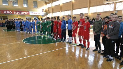 Рівненські юні футзалісти стали чемпіонами. Як пройшов завершальний матч Рівненські юні футзалісти стали чемпіонами. Як пройшов завершальний матч