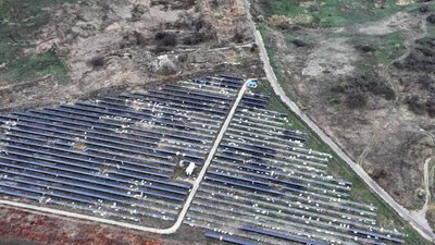 На Запоріжжі затримали 3 чоловіків, яких підозрюють у крадіжці сонячних панелей