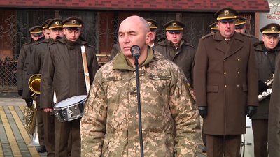 На Житомирщині попрощалися з військовослужбовцем Ігорем Тичиною, який загинув від кулі снайпера На Житомирщині попрощалися з військовослужбовцем Ігорем Тичиною, який загинув від кулі снайпера
