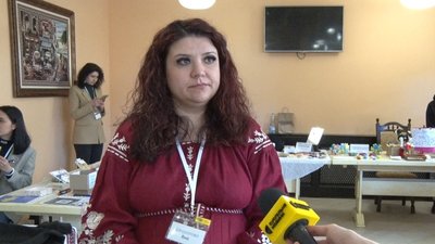 Яна Шкуратова Яна Шкуратова