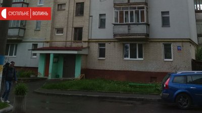 "Що сталося - ніхто не знає". Сусіди розповіли про лучанина, який випав з вікна