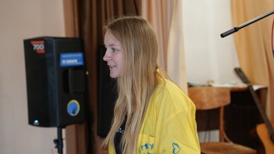 Херсонські музиканти та письменники презентували творчу програму для жителів Чорнобаївки Херсонські музиканти та письменники презентували творчу програму для жителів Чорнобаївки