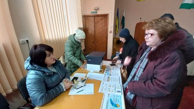 Більше 100 тисяч переселенців на Полтавщині отримали статуси внутрішньо переміщених осіб Більше 100 тисяч переселенців на Полтавщині отримали статуси внутрішньо переміщених осіб