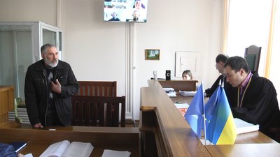 Свідки не прийшли: суд лишив обвинуваченого у вбивстві 7 людей на Житомирщині під домашнім арештом